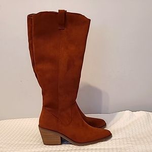 Universal Thread Boots
